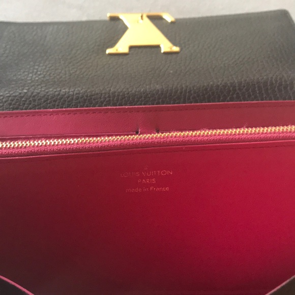LOUIS VUITTON BLACK & PINK LV Capucines WALLET - Picture 5 of 7